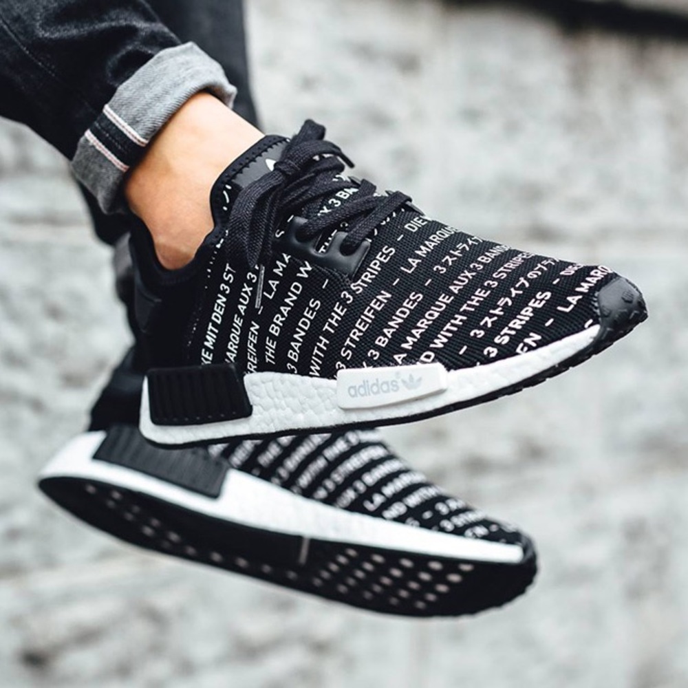 𝗮𝗱𝗶𝗱𝗮𝘀 Limited Edition Primeknit NMDR1 size 7 men’s